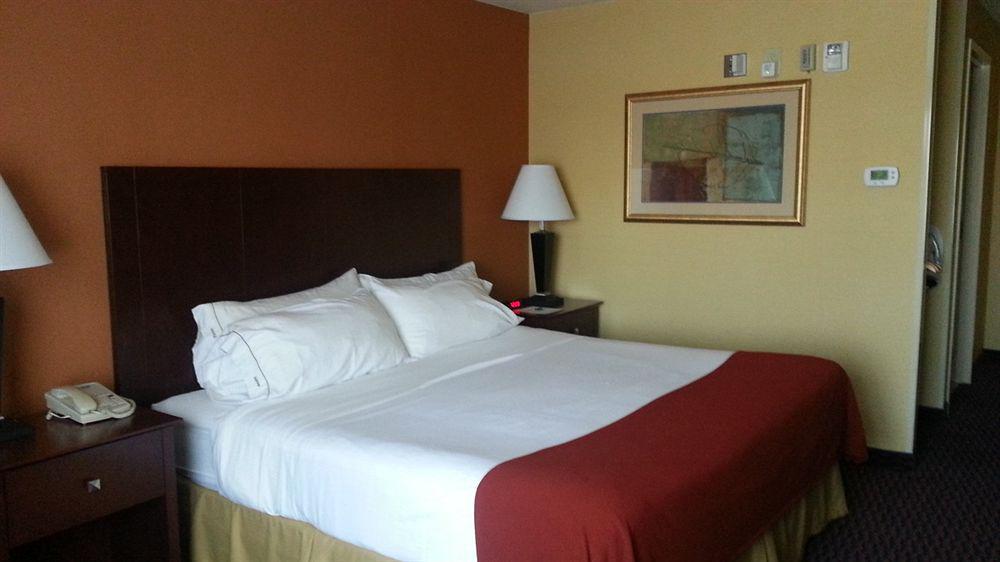 Express & Hotel
