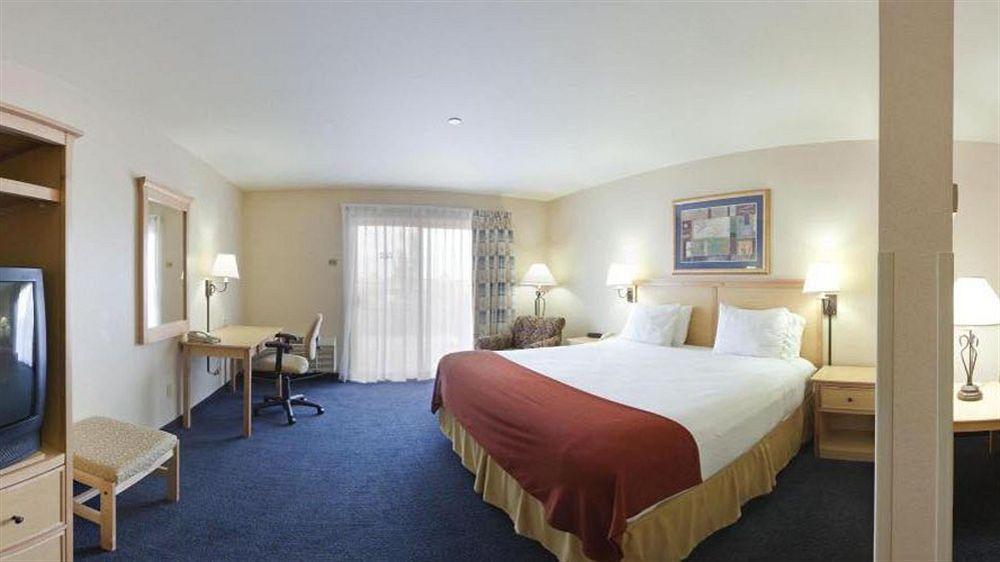 Express & Hotel